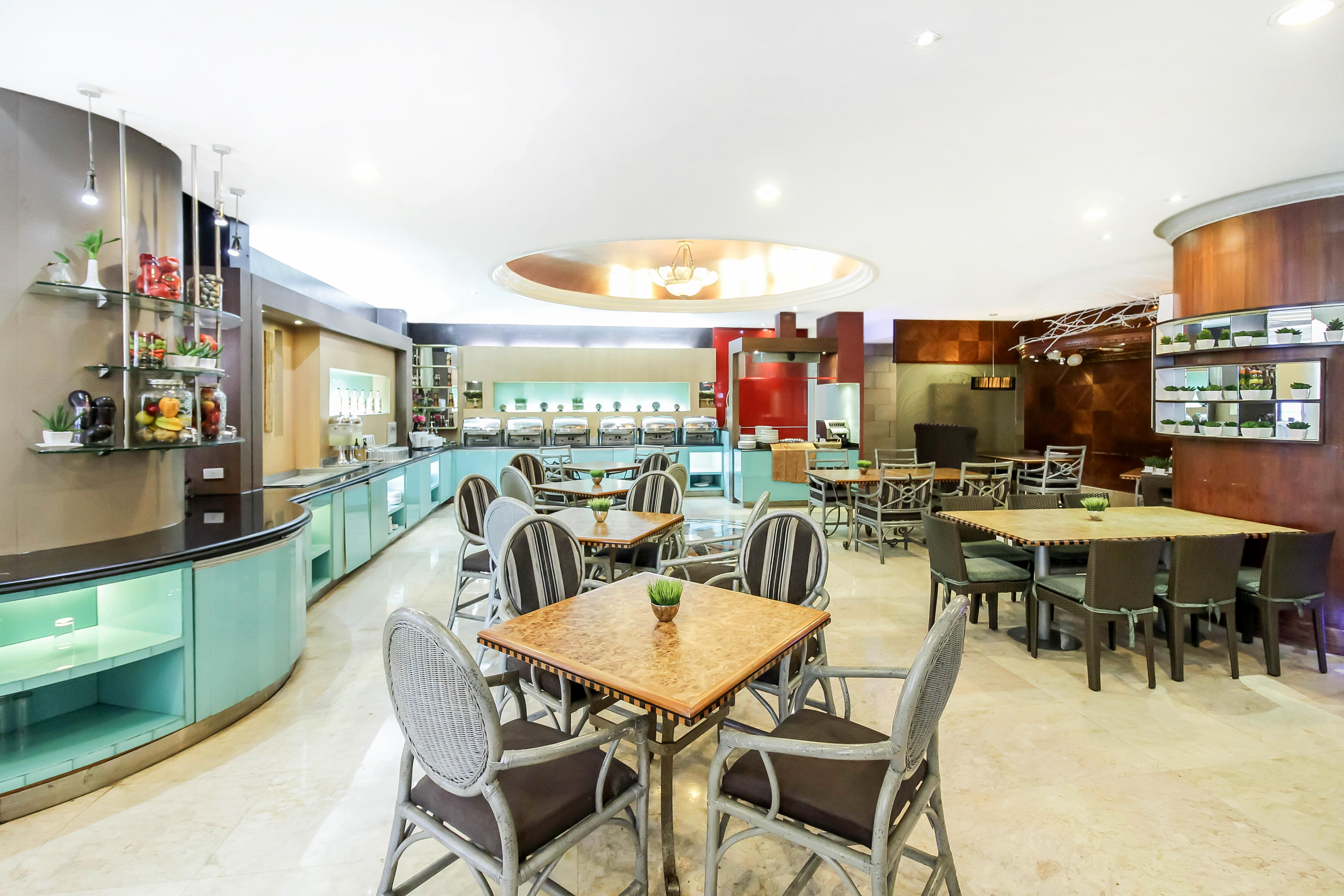 Hotel Makati Palace