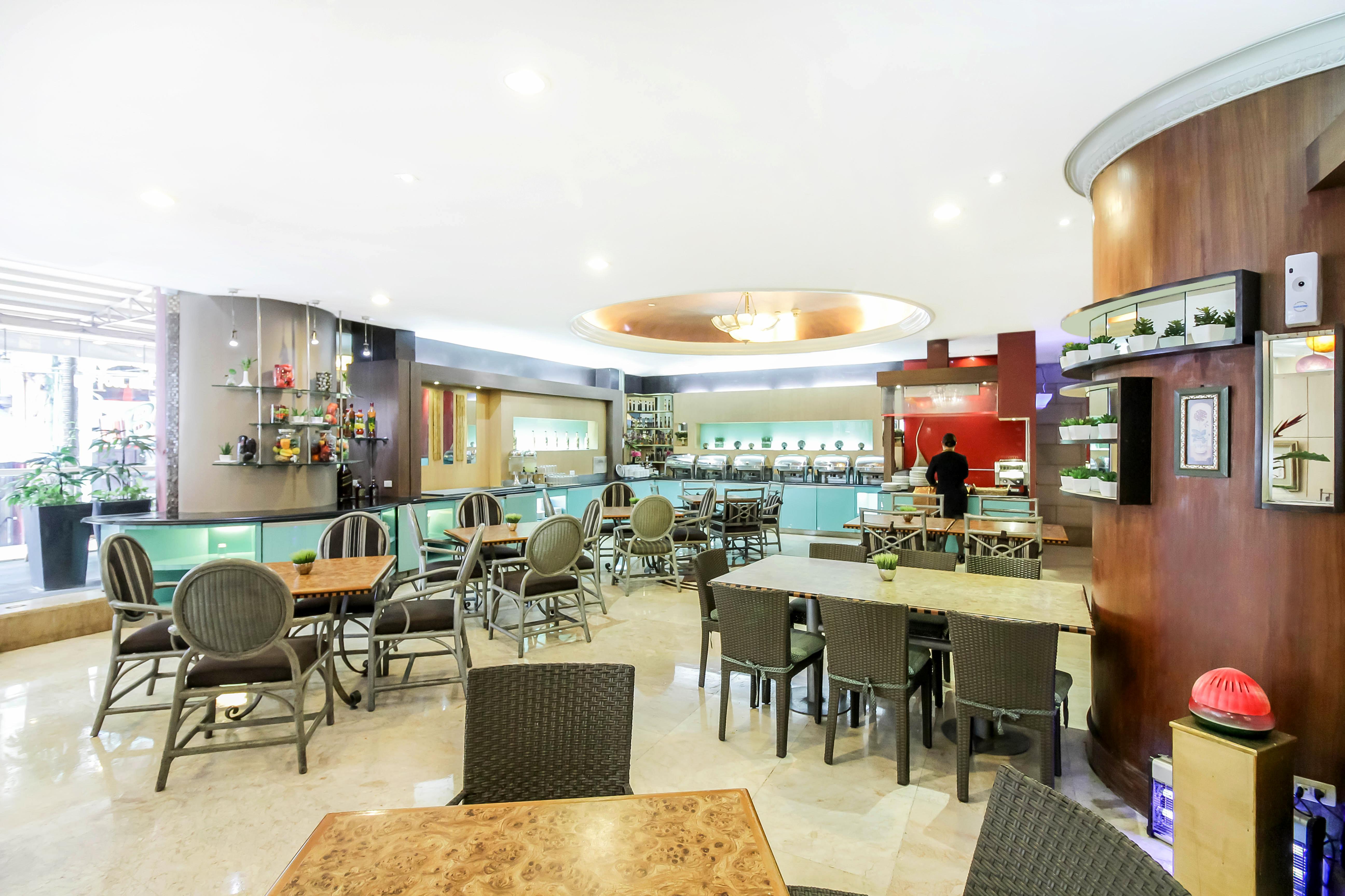 Hotel Makati Palace