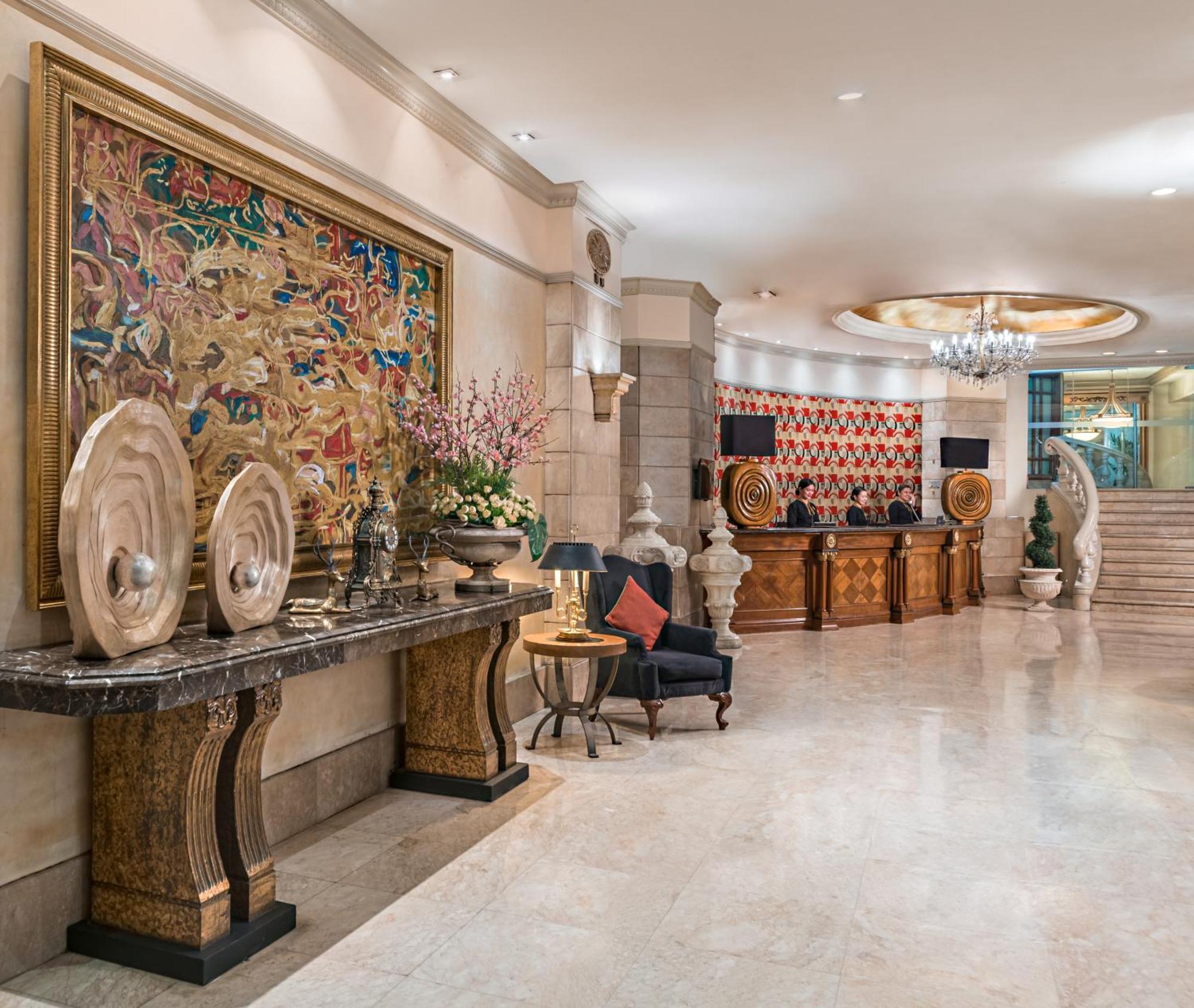 Makati Palace Hotel 4*