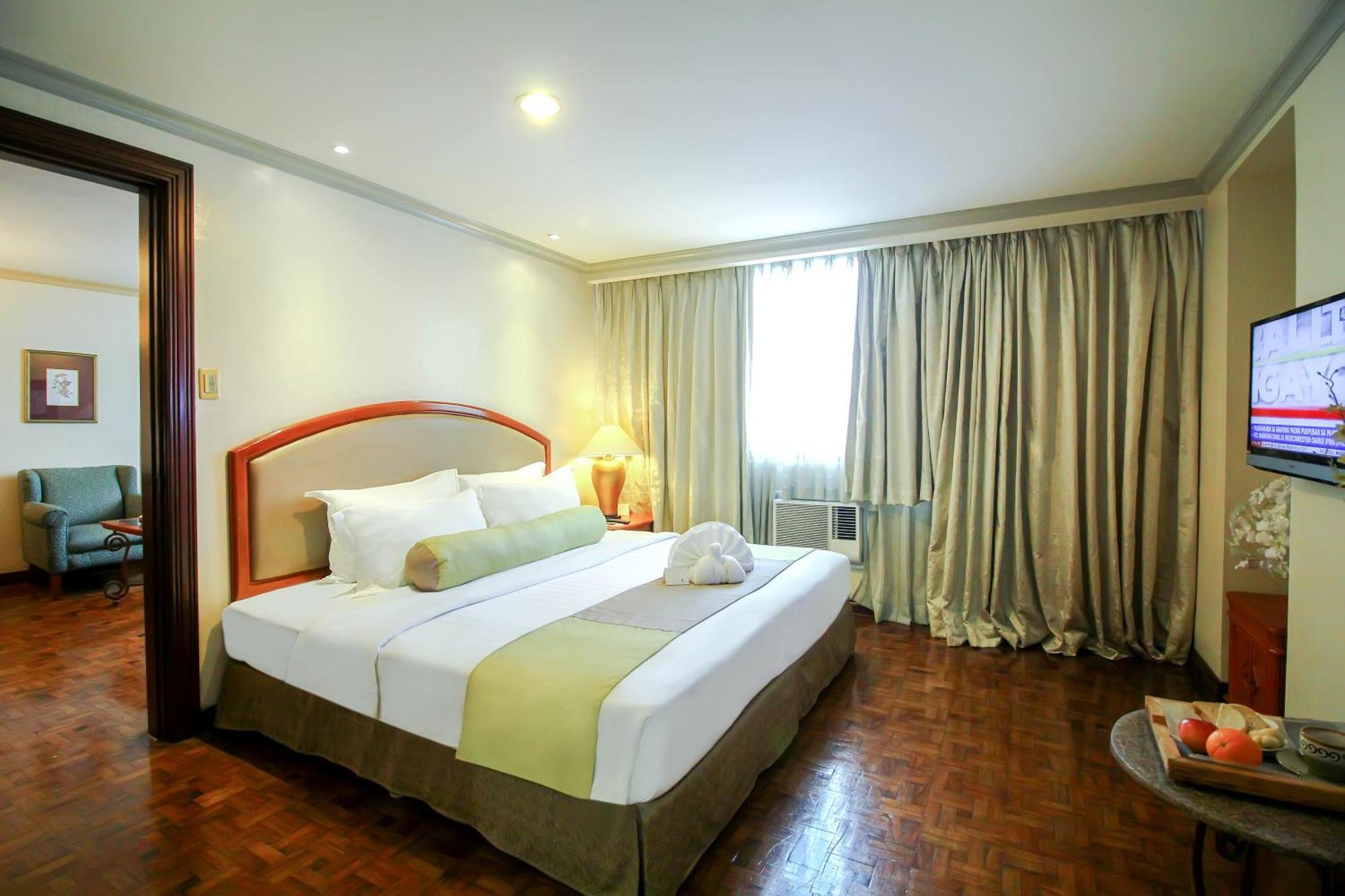 Hotel Makati Palace Makati City